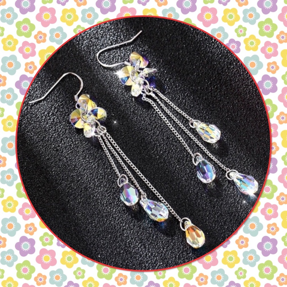 Elegant Crystal dangle earrings